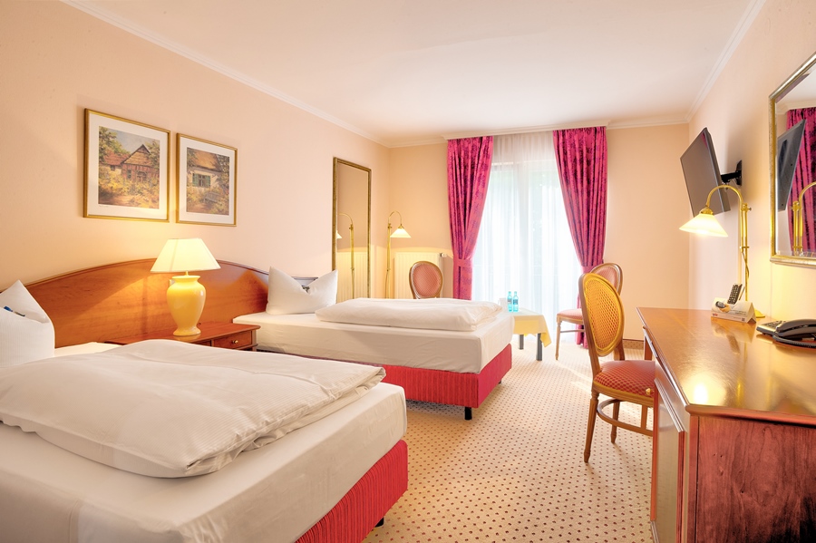 Economy-Zimmer im Hotel Döllnsee-Schorfheide - Familienhotel und Tagungshotel in Brandenburg bei Berlin Hotel Döllnsee-Schorfheide - Familienhotel und Tagungshotel in Brandenburg bei Berlin