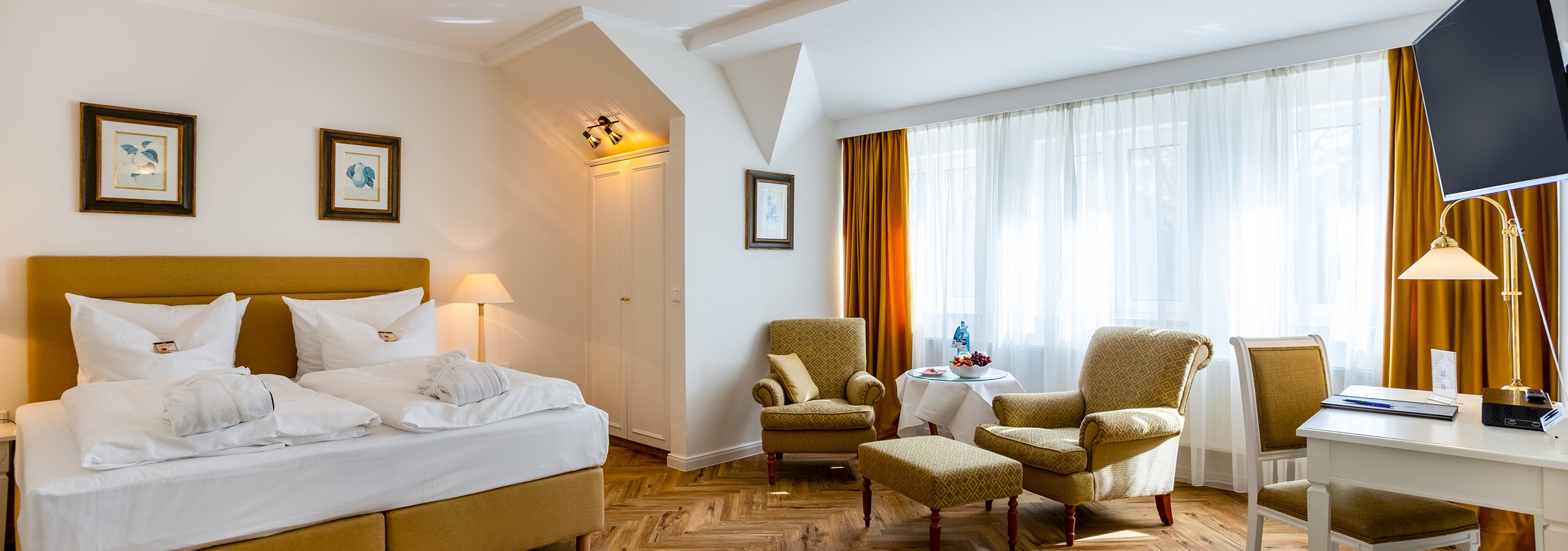 Junior-Suiten im Hotel Döllnsee-Schorfheide - Familienhotel und Tagungshotel in Brandenburg bei Berlin Hotel Döllnsee-Schorfheide - Familienhotel und Tagungshotel in Brandenburg bei Berlin