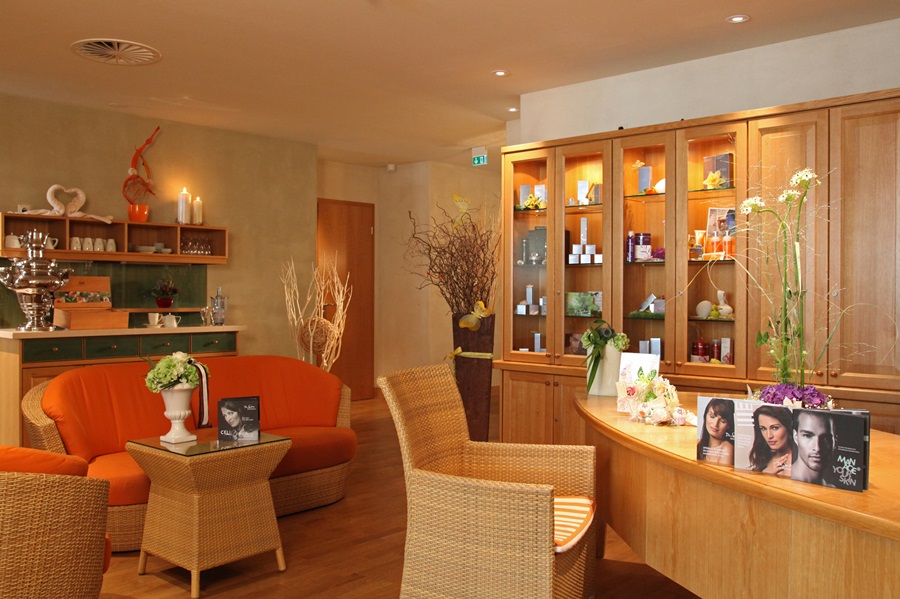 Hotel Döllnsee-Schorfheide - Familienhotel und Tagungshotel in Brandenburg bei Berlin