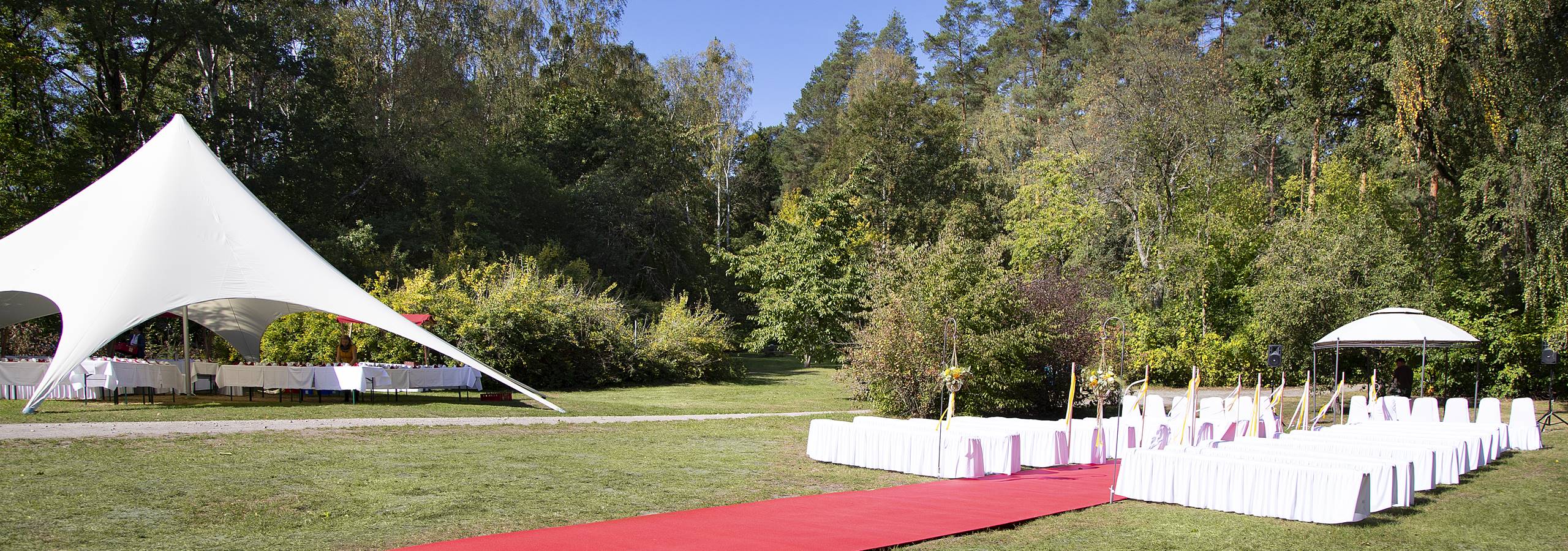 Hotel Döllnsee-Schorfheide - Familienhotel und Tagungshotel in Brandenburg bei Berlin Hotel Döllnsee-Schorfheide - Familienhotel und Tagungshotel in Brandenburg bei Berlin